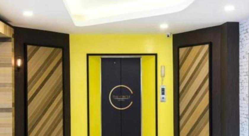 The Circle Hotel Buriram Exterior photo