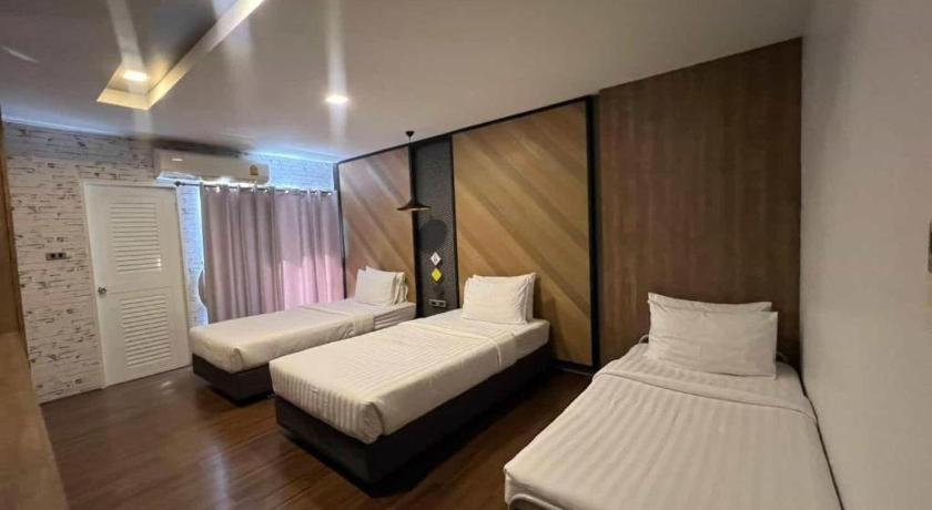 The Circle Hotel Buriram Exterior photo